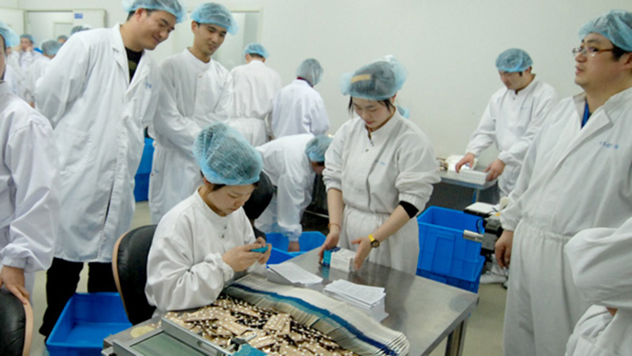 “包装竞速比赛”操作工张馨月技压群雄夺取桂冠